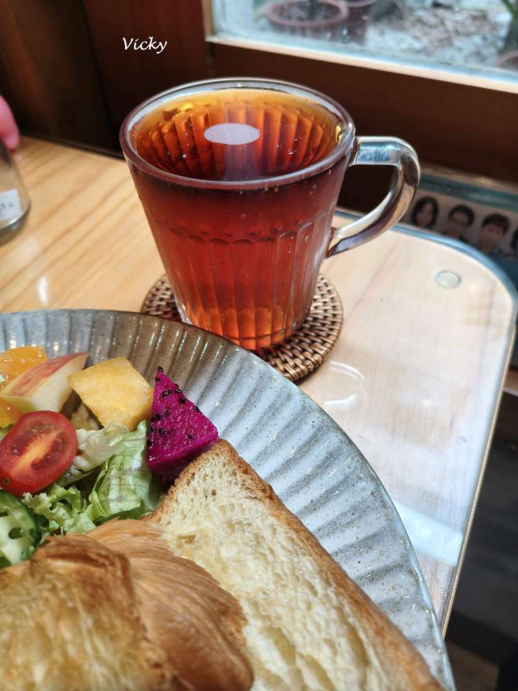 台南早午餐推薦|米寓:海安路旁低調老宅,椒鹽松阪豬與暖心濃湯交織的靜謐時光,附菜單 台南早午餐推薦|米寓:海安路旁低調老宅,椒鹽松阪豬與暖心濃湯交織的靜謐時光,附菜單