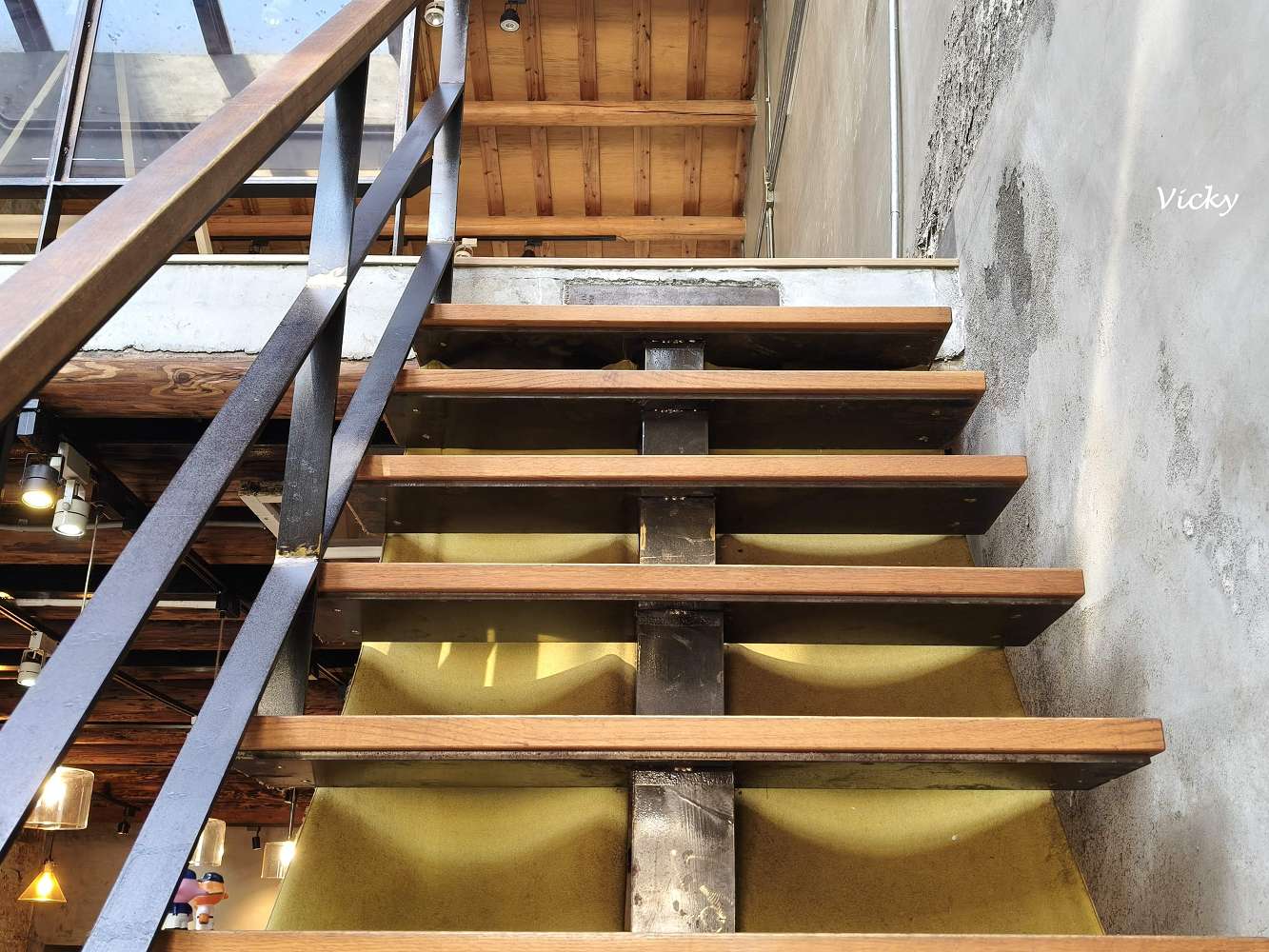 台南早午餐推薦｜米寓：海安路旁低調老宅，椒鹽松阪豬與暖心濃湯交織的靜謐時光，附菜單