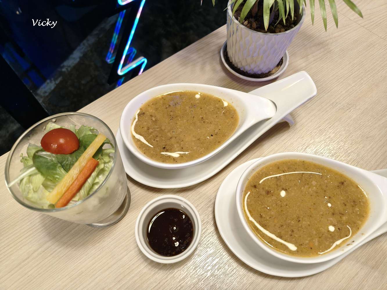 台南成大美食︱ 庫肯花園餐廳 :成大人的青春回憶,好停車、高CP值經典義式餐廳 台南成大美食︱ 庫肯花園餐廳 :成大人的青春回憶,好停車、高CP值經典義式餐廳