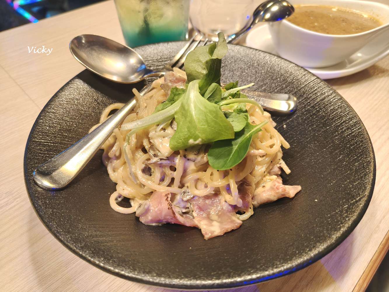 台南成大美食︱ 庫肯花園餐廳 :成大人的青春回憶,好停車、高CP值經典義式餐廳 台南成大美食︱ 庫肯花園餐廳 :成大人的青春回憶,好停車、高CP值經典義式餐廳