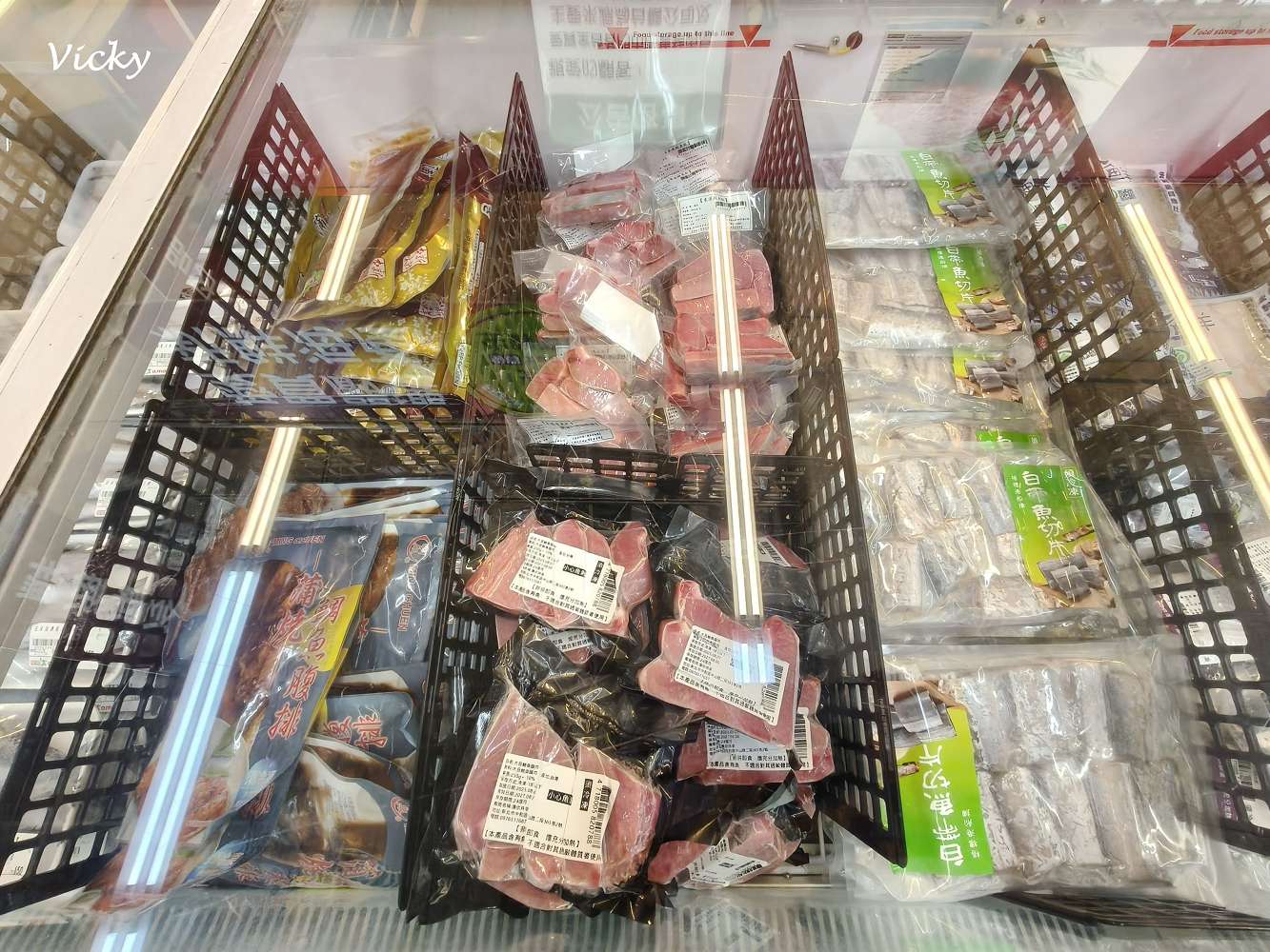 台南購物攻略｜愛買 台南店： 週末採買儀式感，星巴克、全台南最大無印、愛買一站式補貨地圖