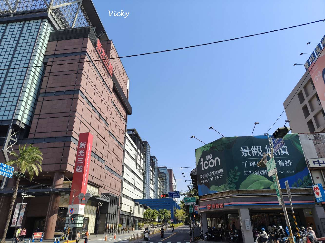 台南景點︱全台首間 萊爾富 X 幾米主題門市：走進幾米的繪本世界！加碼推薦必買日本飲品與高質感 MIT 襪子