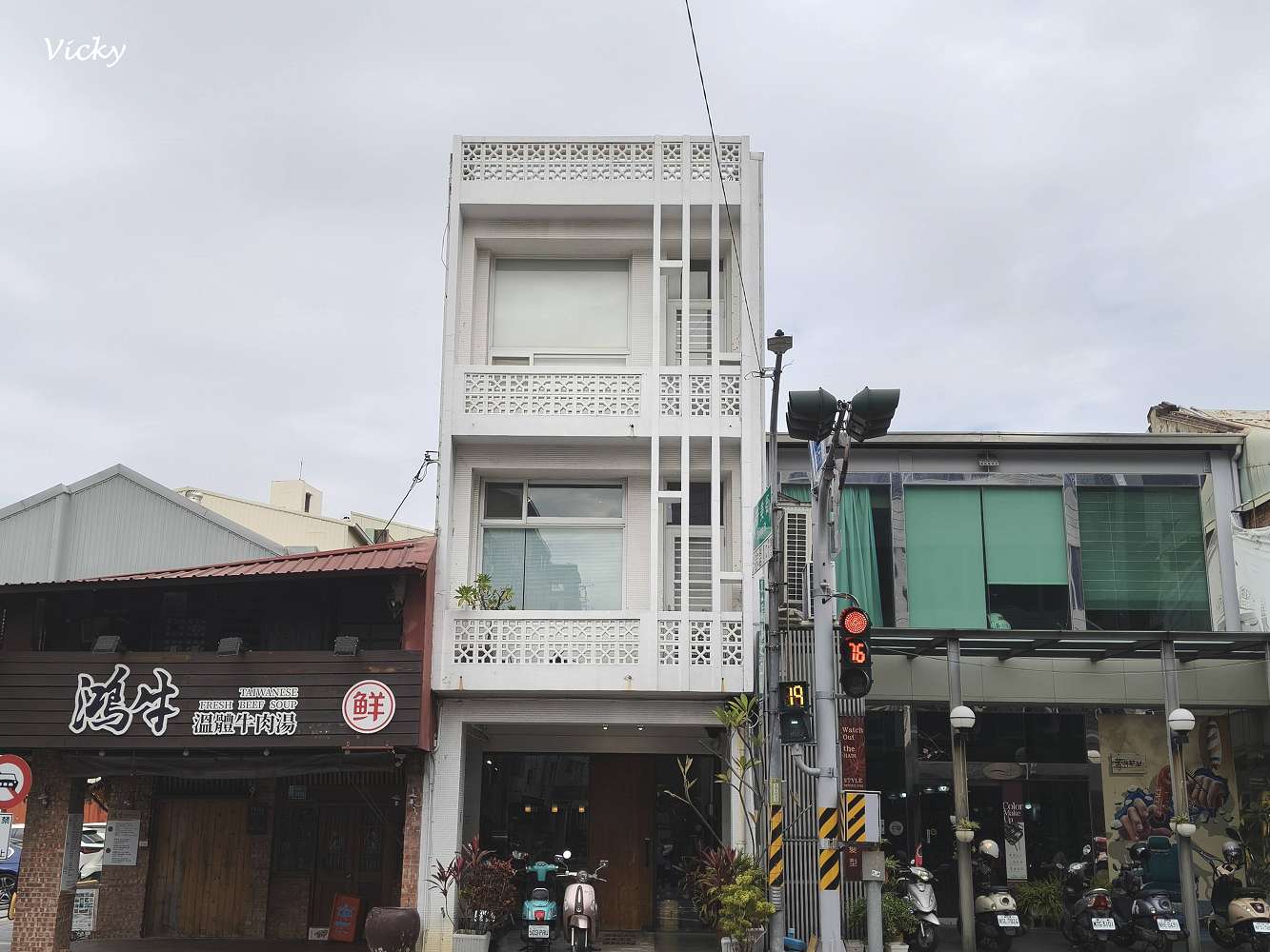 台南必去景點|新美街一日遊懶人包:10 間文青必訪的老宅美食、獨立書店與巷弄風景 台南必去景點|新美街一日遊懶人包:10 間文青必訪的老宅美食、獨立書店與巷弄風景