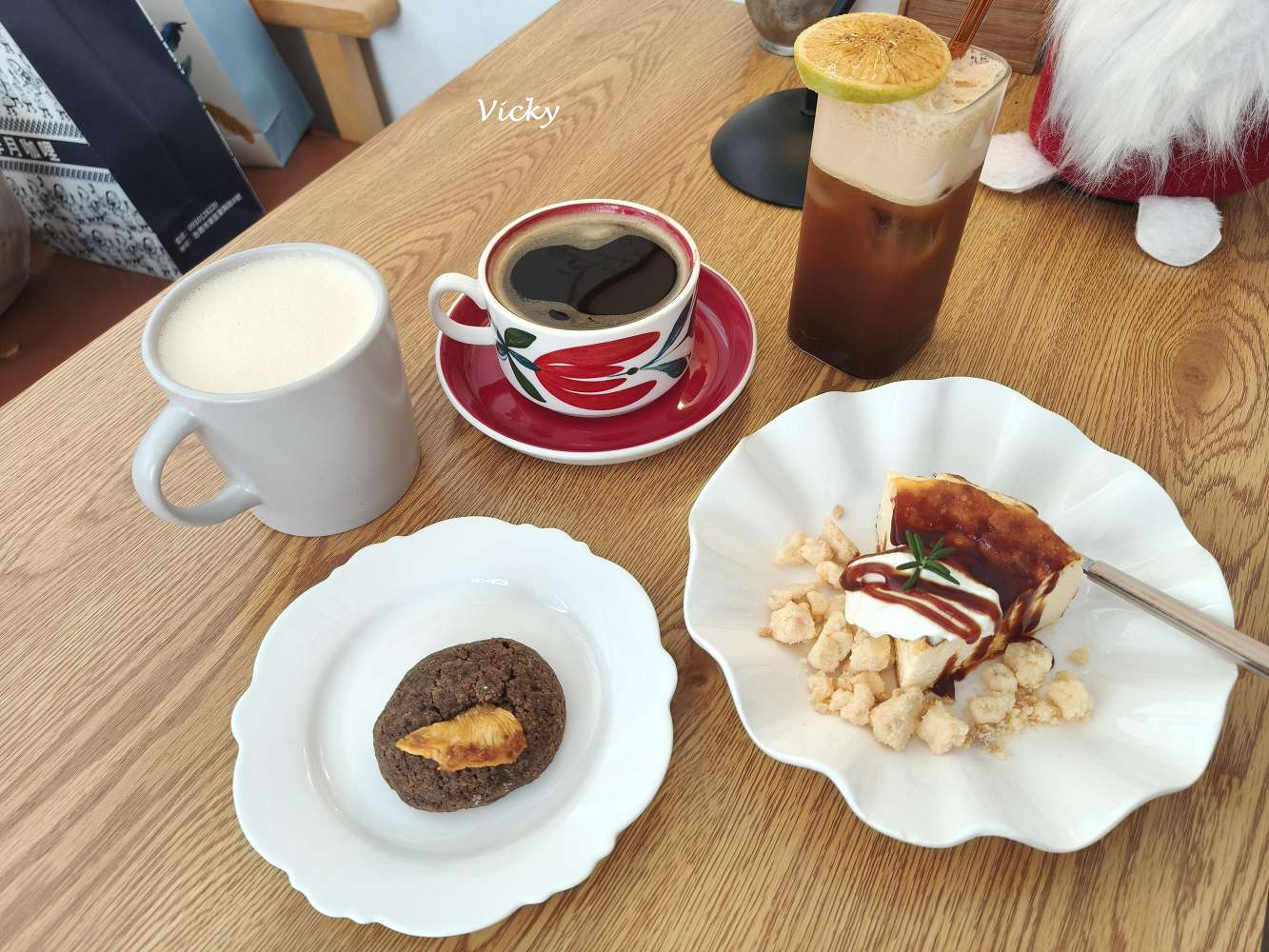 台南甜點店|仁人:南紡購物中心附近,米色系溫柔絕美老宅,服務與甜點口味大揭密 台南甜點店|仁人:南紡購物中心附近,米色系溫柔絕美老宅,服務與甜點口味大揭密