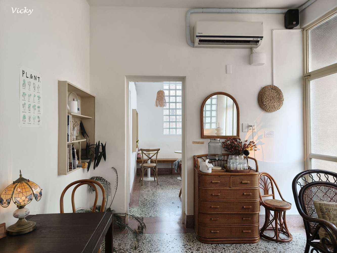 台南甜點店｜仁人：南紡購物中心附近，米色系溫柔絕美老宅，服務與甜點口味大揭密