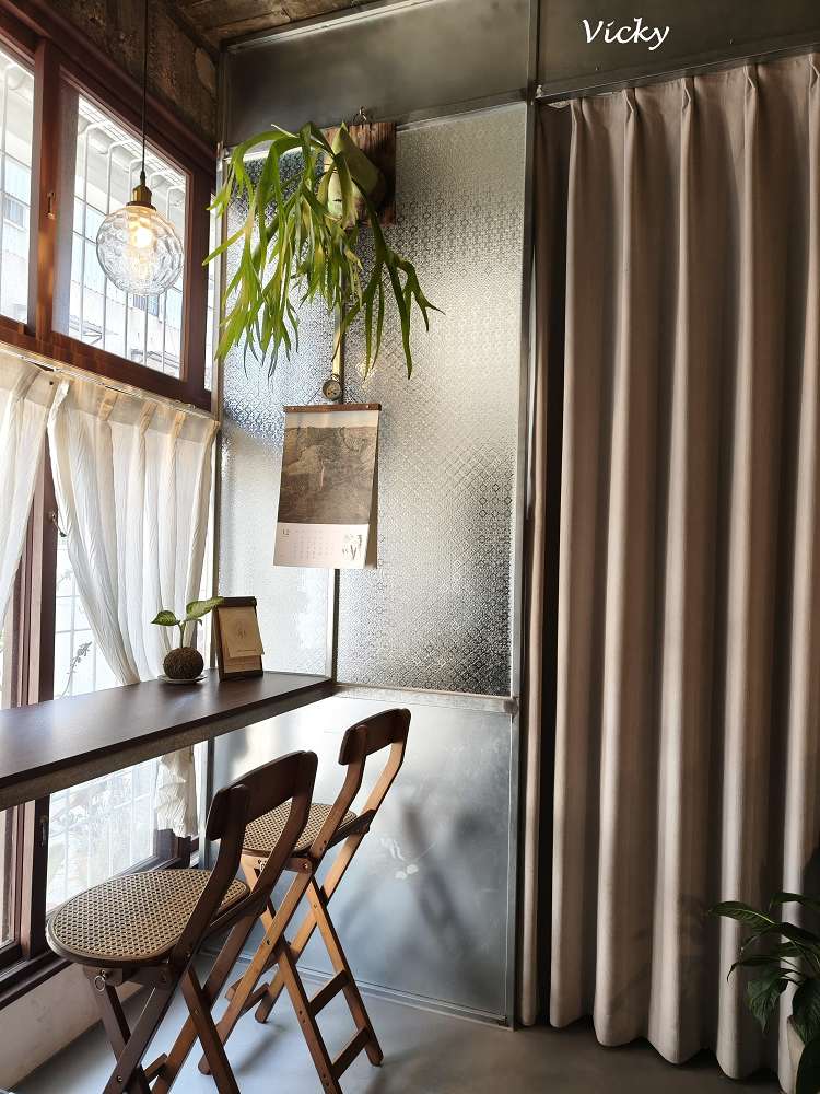 台南中西區咖啡館︱蒔在咖啡：老宅裡的靜謐時光，品嚐大人味提拉米蘇與抹茶紅豆巴斯克