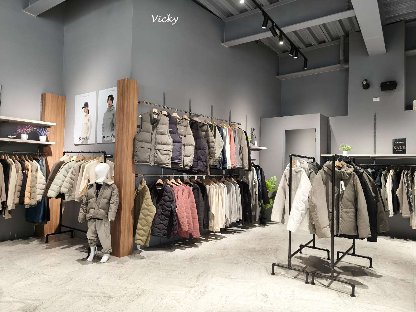 台南安平新地標！Snow Peak LANDSTATION TAINAN 雪諾必克：全台規模最大！在露營帳篷下喝咖啡，體驗野遊生活美學