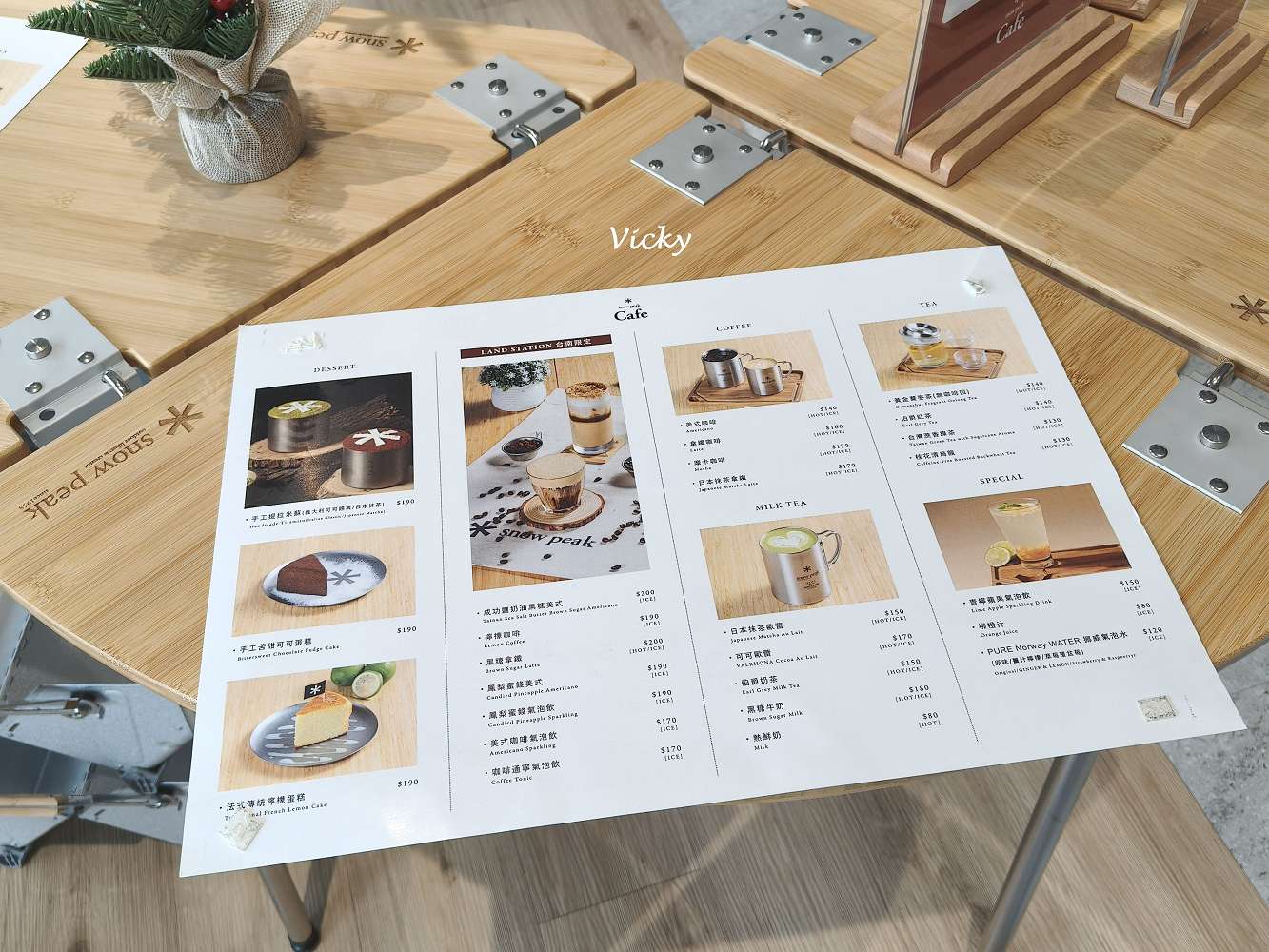 台南安平新地標！Snow Peak LANDSTATION TAINAN 雪諾必克：全台規模最大！在露營帳篷下喝咖啡，體驗野遊生活美學