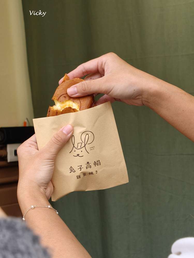 台南西市場攻略︱南區美食街 盛大開幕!27 間店家完整清單:古蹟裡吃漢堡、排隊神級甜點,附各家菜單 台南西市場攻略︱南區美食街 盛大開幕!27 間店家完整清單:古蹟裡吃漢堡、排隊神級甜點,附各家菜單