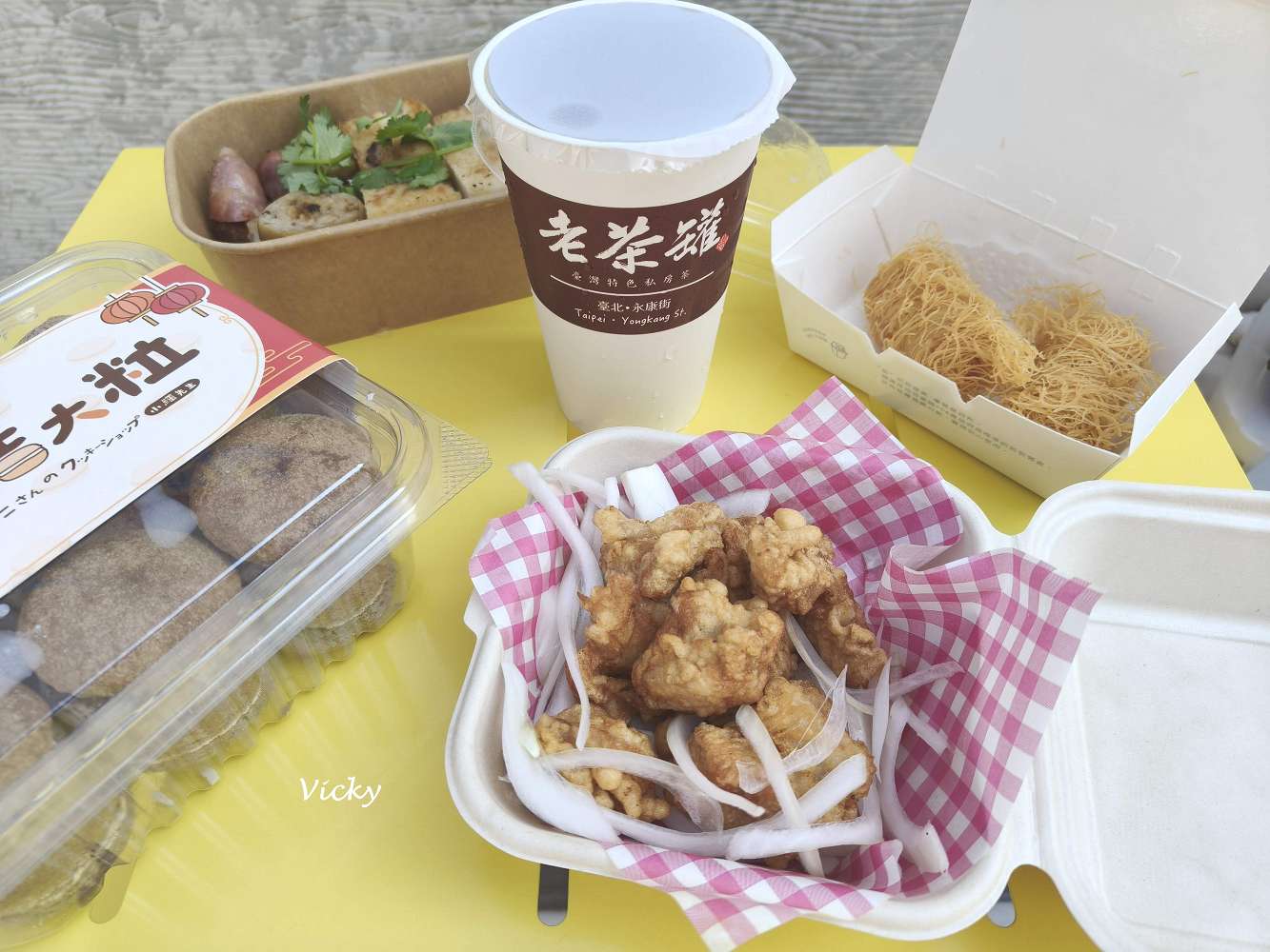 台南西市場攻略︱南區美食街 盛大開幕!27 間店家完整清單:古蹟裡吃漢堡、排隊神級甜點,附各家菜單 台南西市場攻略︱南區美食街 盛大開幕!27 間店家完整清單:古蹟裡吃漢堡、排隊神級甜點,附各家菜單