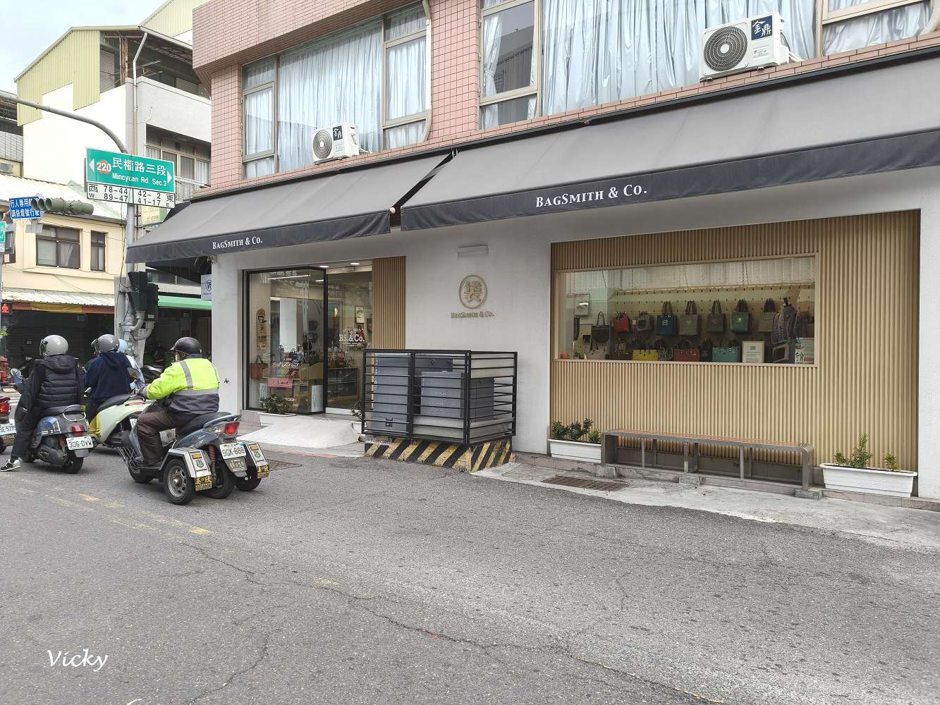 2026 台南國華街美食地圖︱國華街三段10家必吃攻略！從古早味春捲到冠軍咖啡，附Google地圖