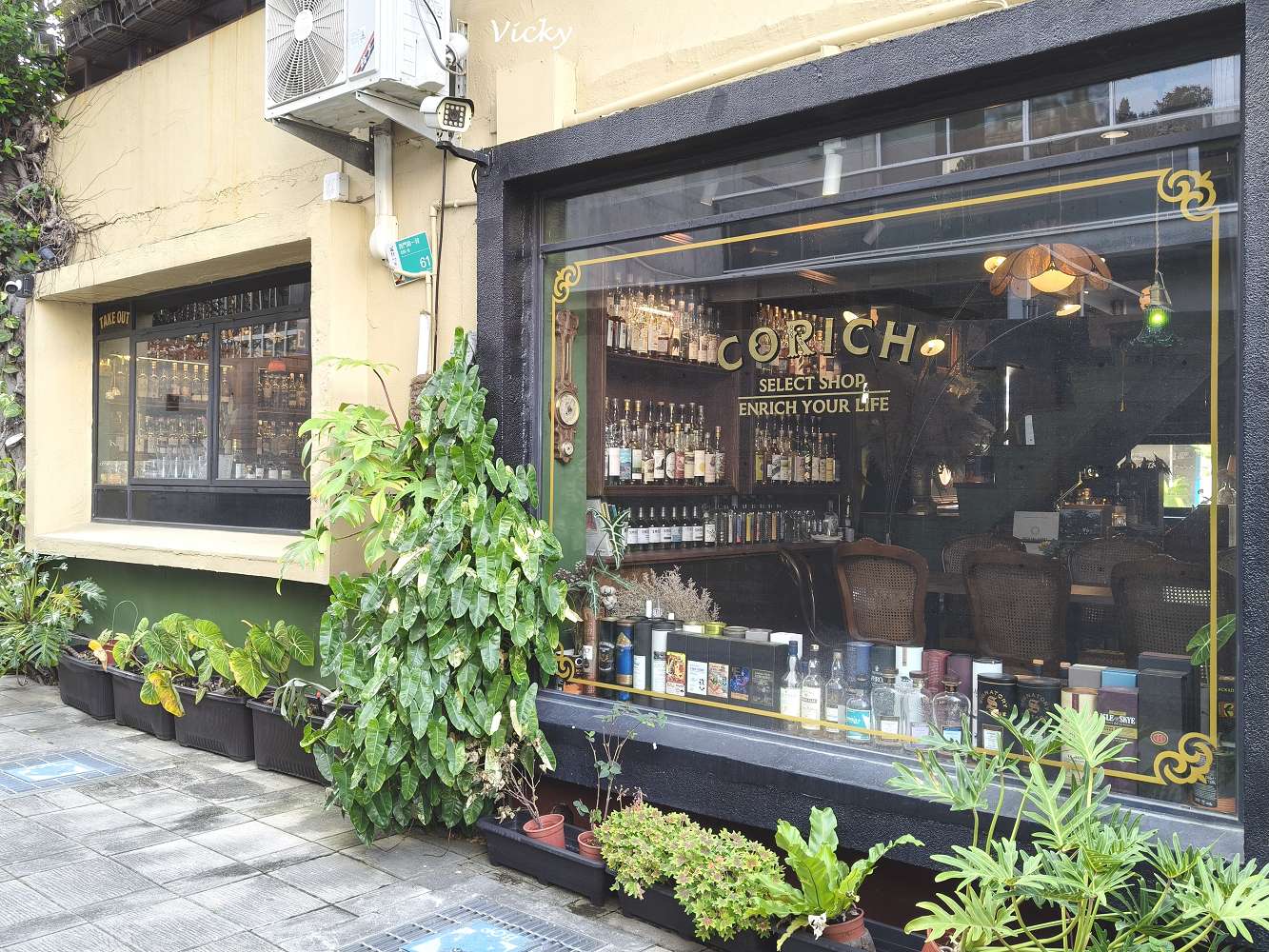 台南藍晒圖文創園區懶人包｜16間必訪店家推薦：顏振發手繪看板、黑膠漢堡、職人手作與隱藏版美食地圖