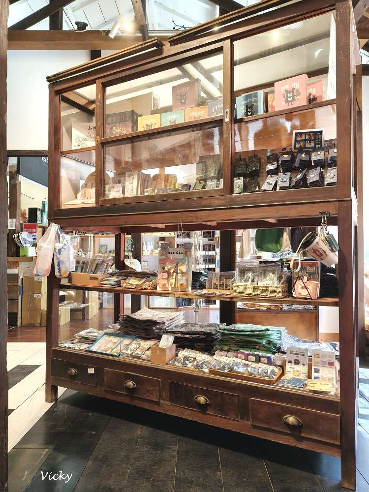 台南必買文創伴手禮︱聚珍台灣:用文化幣把整座島嶼的歷史帶回家!連在地人都逛到不想回家的質感選物店 台南必買文創伴手禮︱聚珍台灣:用文化幣把整座島嶼的歷史帶回家!連在地人都逛到不想回家的質感選物店