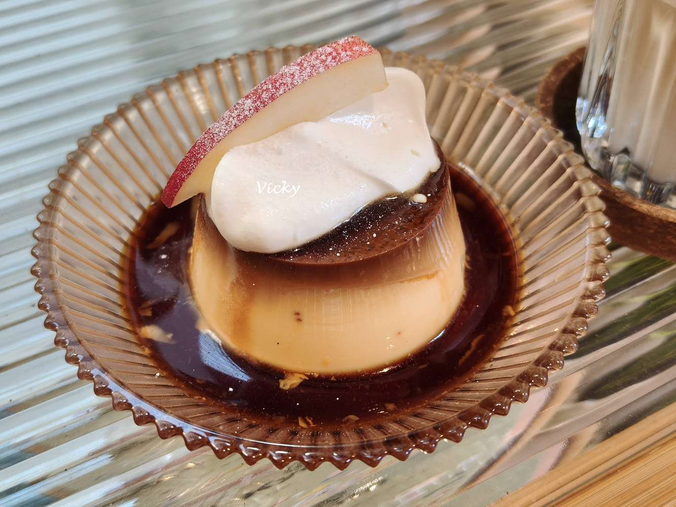 網站近期文章：台南中西區︱木蘭：信義街老屋探險，隱身二樓的療癒系咖啡廳，柯基店長「冷摳」與焦糖布丁的午後時光