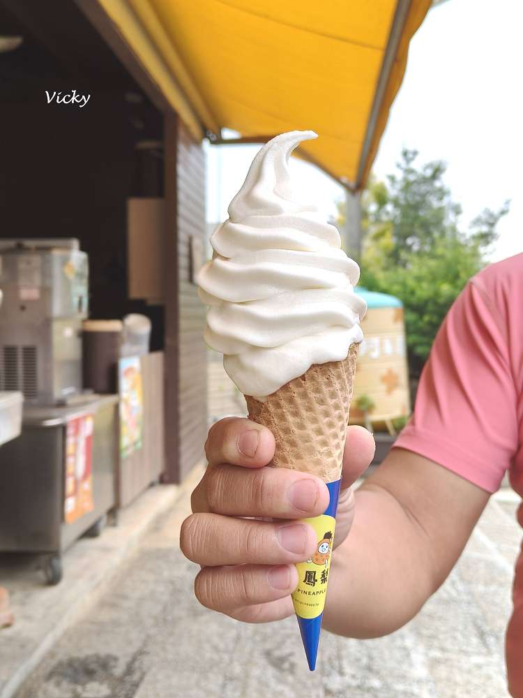 嘉義民雄一日遊｜旺萊山鳳梨文化園區、阿美鳳梨：從土鳳梨酥到超萌雞蛋糕，尋找「不酸」的甜蜜滋味！