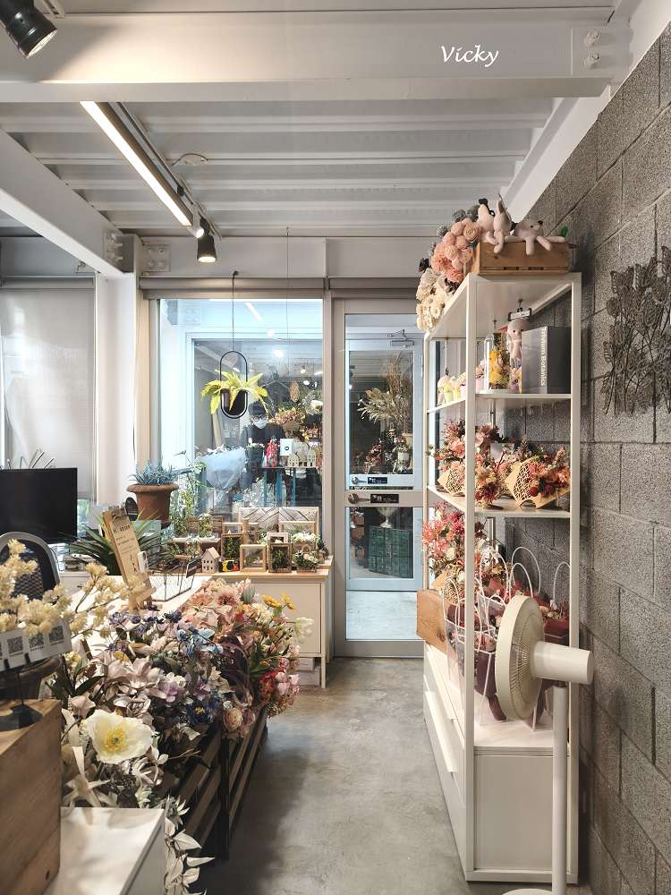台中花店推薦｜弎學植務所：審計新村轉角遇見森林系秘境，百元就能帶走的生活儀式感，質感生活從這裡開始！