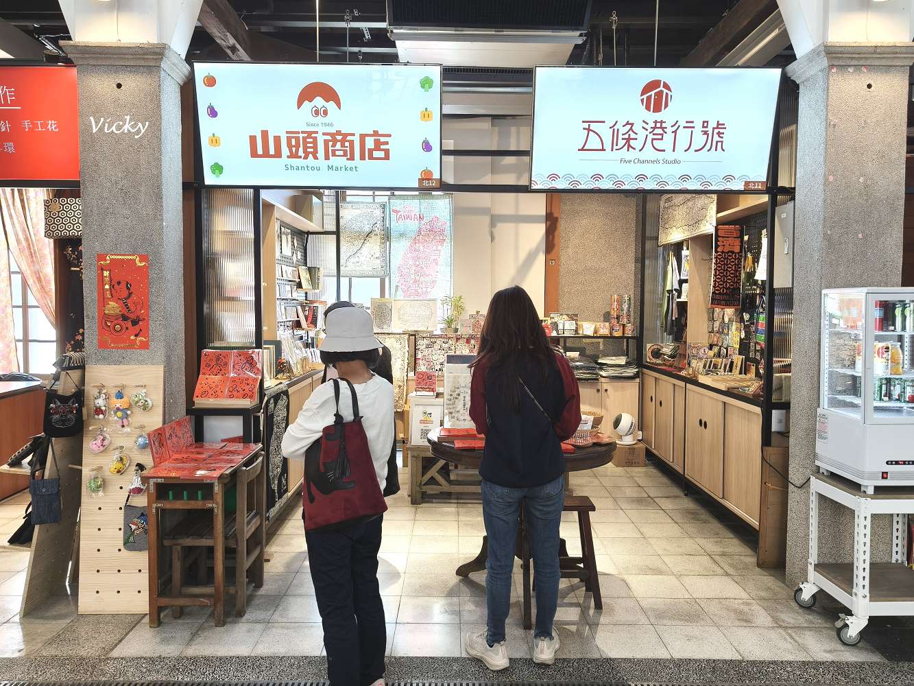 2026 台南西市場（大菜市）最強攻略：精選10間必吃美食與必逛攤位，百年古蹟華麗回歸！