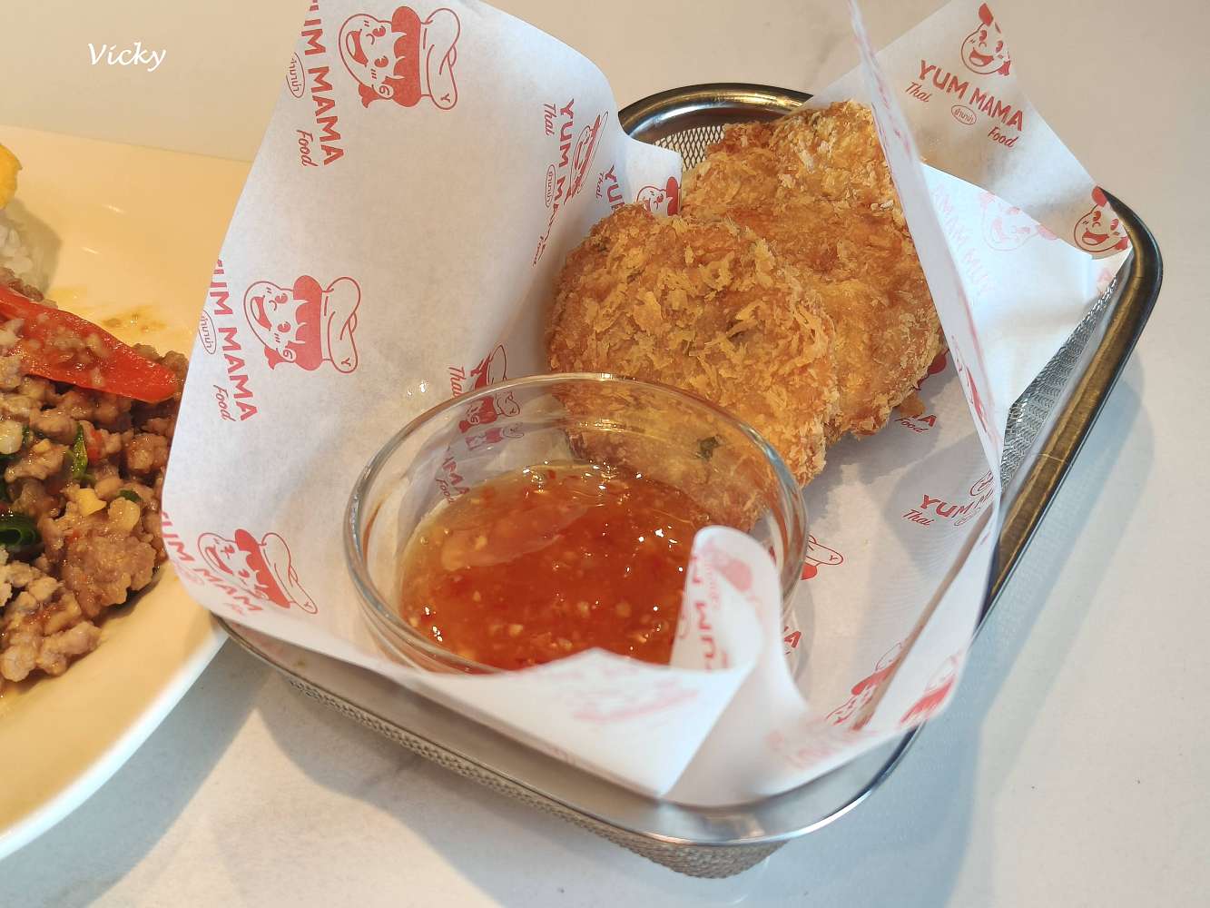 台南泰式料理︱YUM MAMA 泰式家常菜:公園南路隱藏版人氣店,平日中午生意好到讓人嚇一跳,附菜單 台南泰式料理︱YUM MAMA 泰式家常菜:公園南路隱藏版人氣店,平日中午生意好到讓人嚇一跳,附菜單