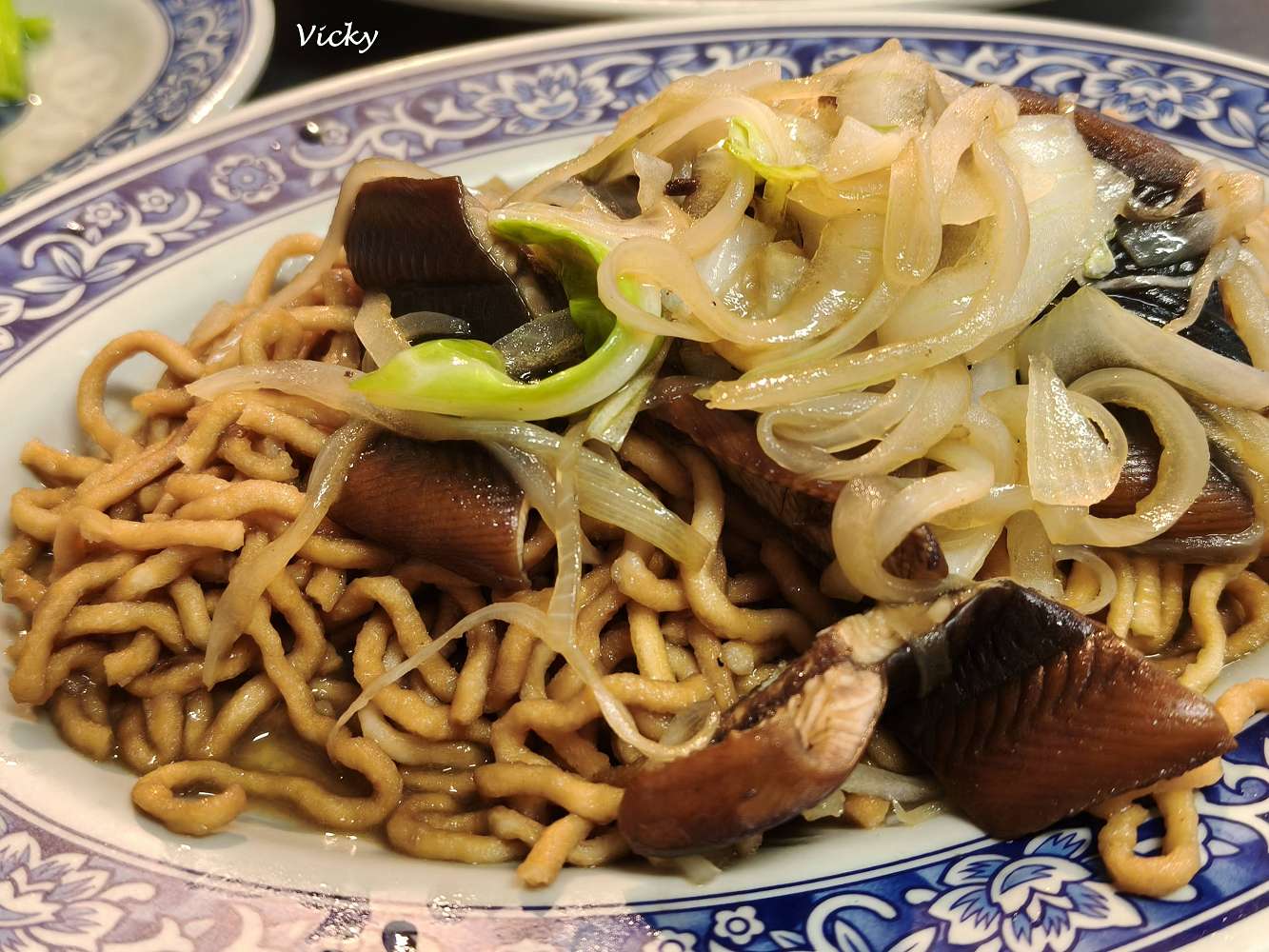 網站近期文章：台南南區美食推薦｜陳家鱔魚意麵：不排隊也能吃到靈魂鑊氣！乾炒意麵與生炒花枝的極致誘惑，附菜單