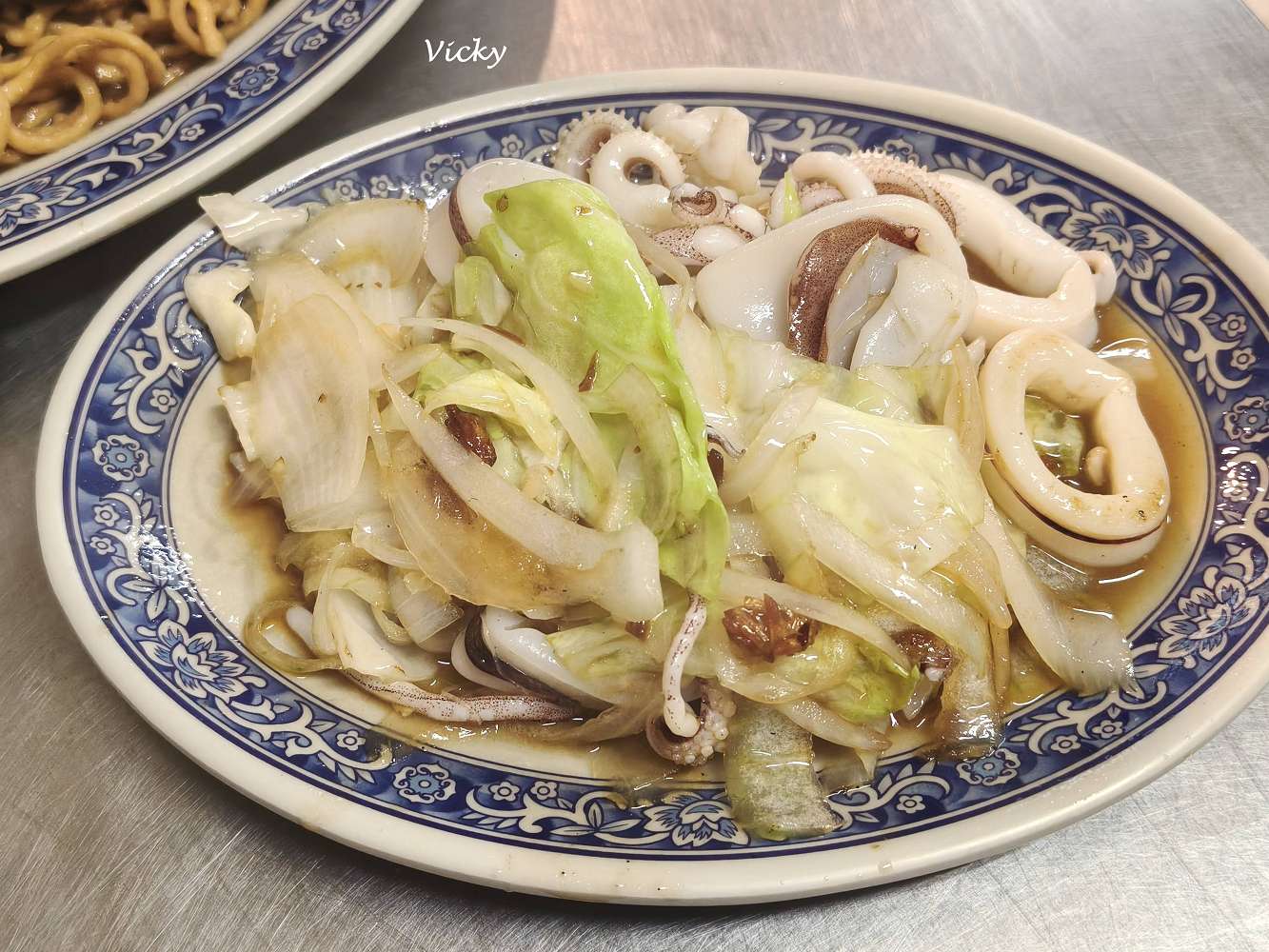 台南南區美食推薦｜陳家鱔魚意麵：不排隊也能吃到靈魂鑊氣！乾炒意麵與生炒花枝的極致誘惑，附菜單