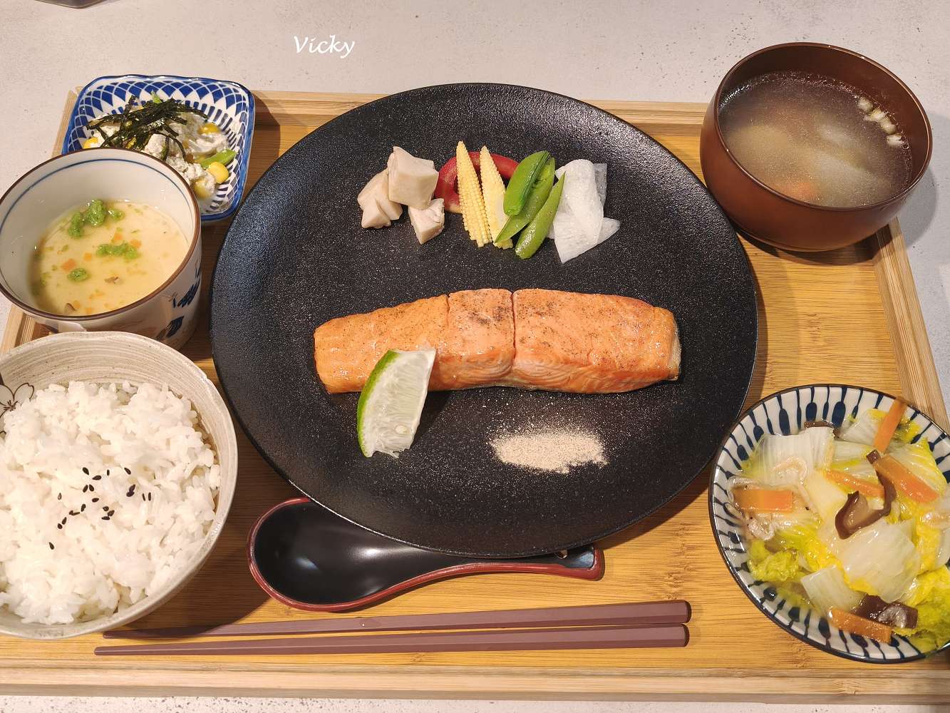 台南大學美食︱桃子手作料理:慶中街上職人手作定食推薦,漫步校園旁的文青溫馨好滋味,附菜單 台南大學美食︱桃子手作料理:慶中街上職人手作定食推薦,漫步校園旁的文青溫馨好滋味,附菜單