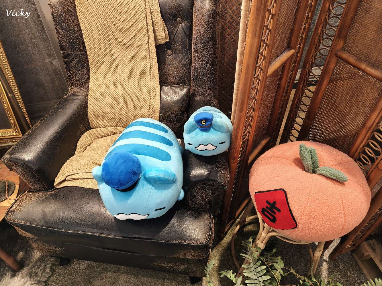 台中西區美食|奶泡貓咖啡 民權店:咖波迷的白色夢幻基地!L型純白透明系咖啡廳,超萌造型雞蛋糕,附菜單 台中西區美食|奶泡貓咖啡 民權店:咖波迷的白色夢幻基地!L型純白透明系咖啡廳,超萌造型雞蛋糕,附菜單