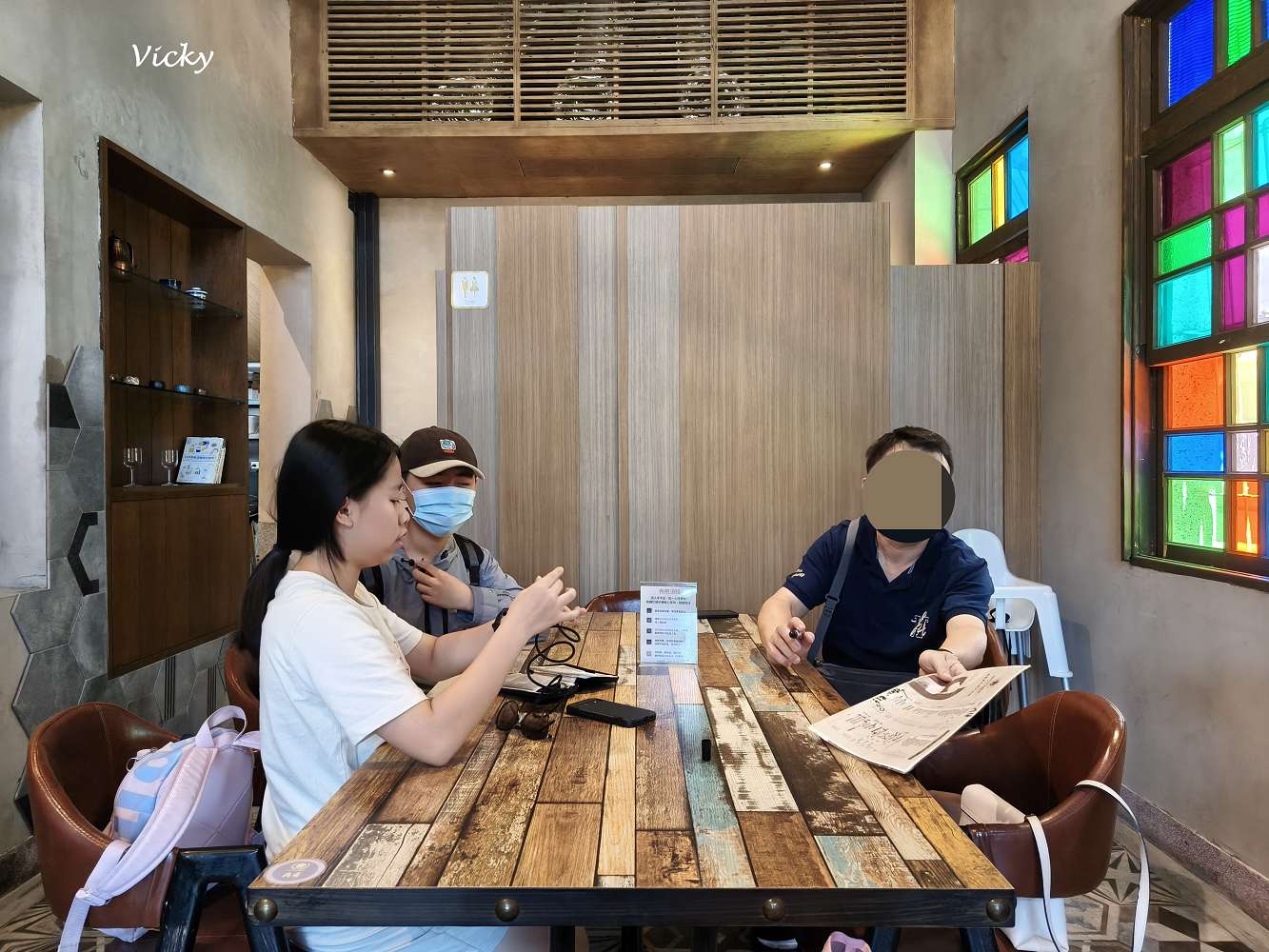 台南老宅蜂大咖啡：隱身民權路巷弄的城市祕境，跳格子、擼貓、享受離塵不離城的時光