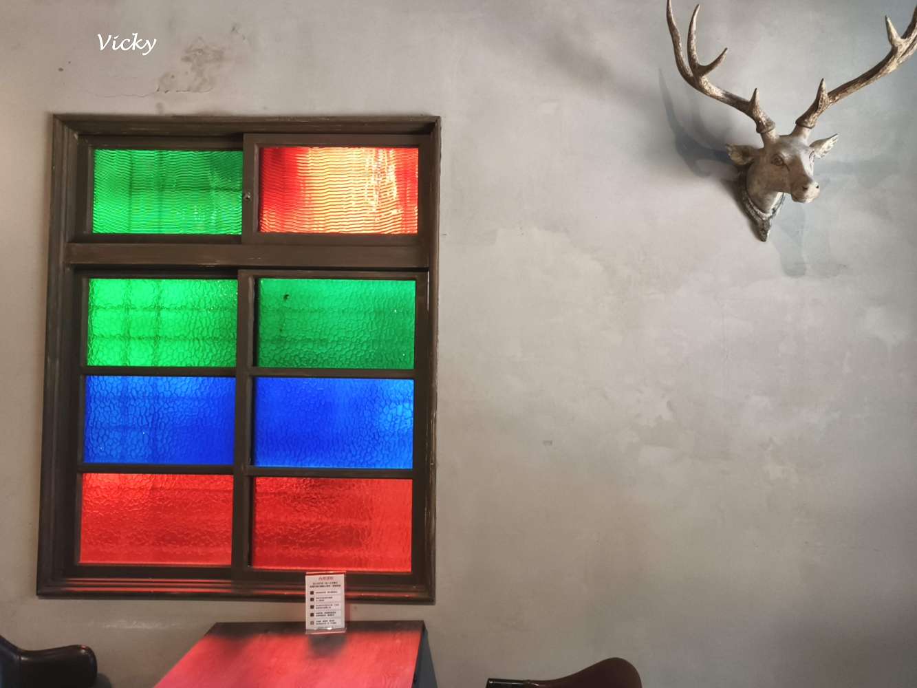 台南老宅蜂大咖啡：隱身民權路巷弄的城市祕境，跳格子、擼貓、享受離塵不離城的時光