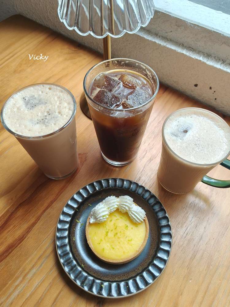 網站近期文章：台南中西區咖啡廳推薦｜IBT COffee：隱身老宅的工業風秘境，別有洞天的設計美學，在溫潤工業風中享受靜謐的午後時光