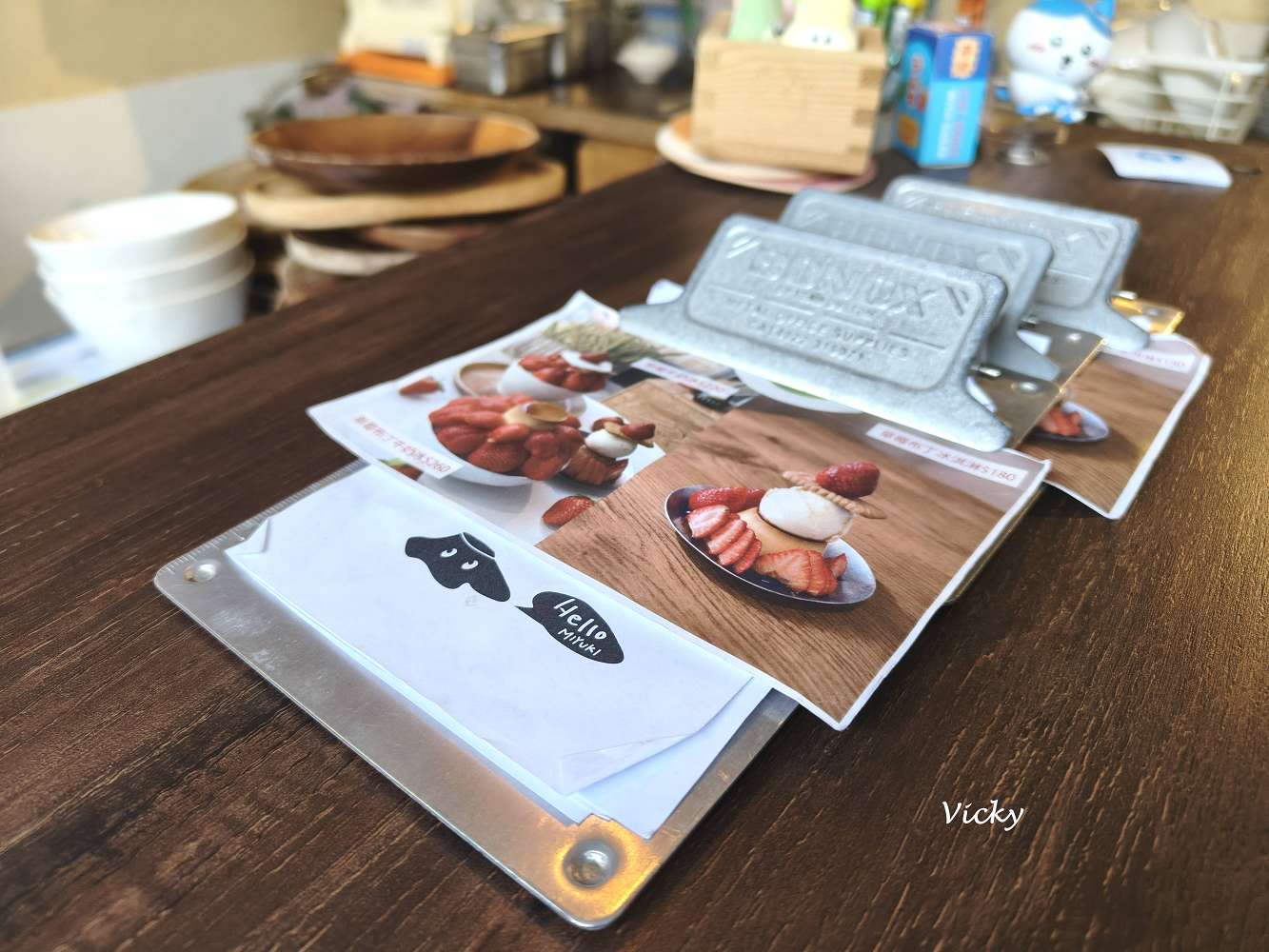 台南冰店推薦|美雪冰菓室 2.0:隱身中西區巷弄的廢墟感老宅,尋覓最純粹的手工布丁滋味,附菜單 台南冰店推薦|美雪冰菓室 2.0:隱身中西區巷弄的廢墟感老宅,尋覓最純粹的手工布丁滋味,附菜單