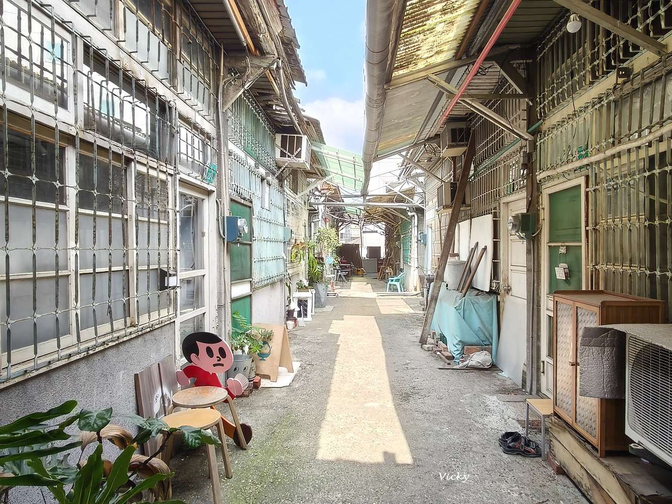 台南冰店推薦|美雪冰菓室 2.0:隱身中西區巷弄的廢墟感老宅,尋覓最純粹的手工布丁滋味,附菜單 台南冰店推薦|美雪冰菓室 2.0:隱身中西區巷弄的廢墟感老宅,尋覓最純粹的手工布丁滋味,附菜單