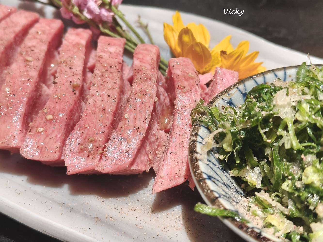 台南燒肉推薦︱Pankoko燒肉會所：第一名燒肉店！職人代烤極致和牛，厚切牛舌與月見拌飯的銷魂紀錄