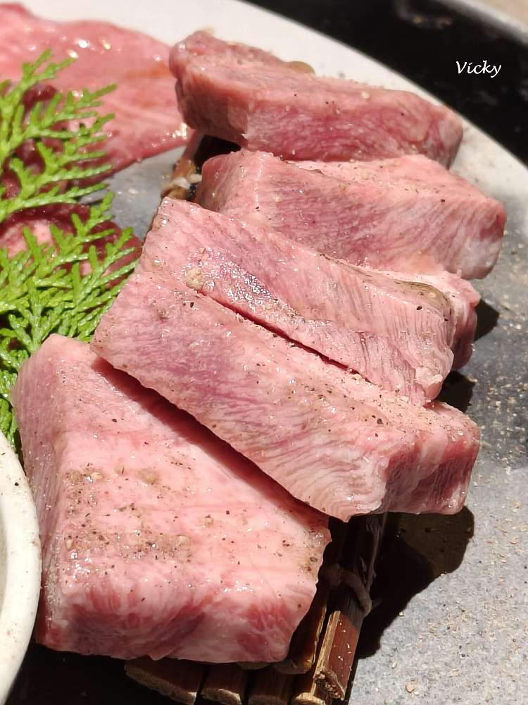 台南燒肉推薦︱Pankoko燒肉會所：第一名燒肉店！職人代烤極致和牛，厚切牛舌與月見拌飯的銷魂紀錄