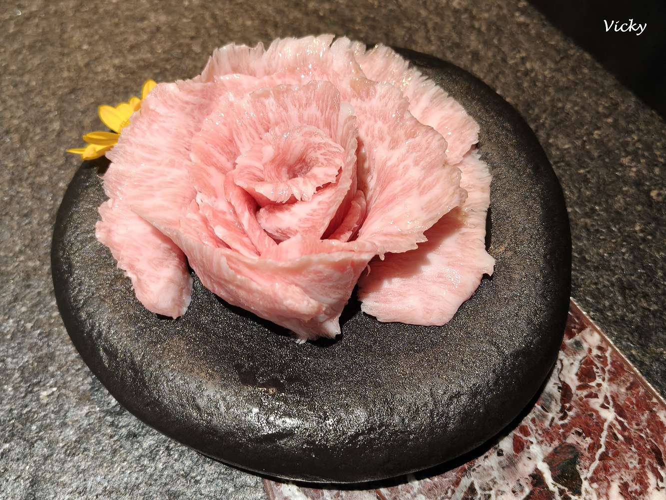 台南燒肉推薦︱Pankoko燒肉會所：第一名燒肉店！職人代烤極致和牛，厚切牛舌與月見拌飯的銷魂紀錄