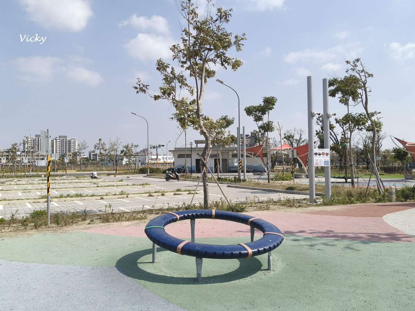 台南安南區親子景點︱台江地景公園：火箭神龍塔與水車共舞的冒險樂園，設洗手間