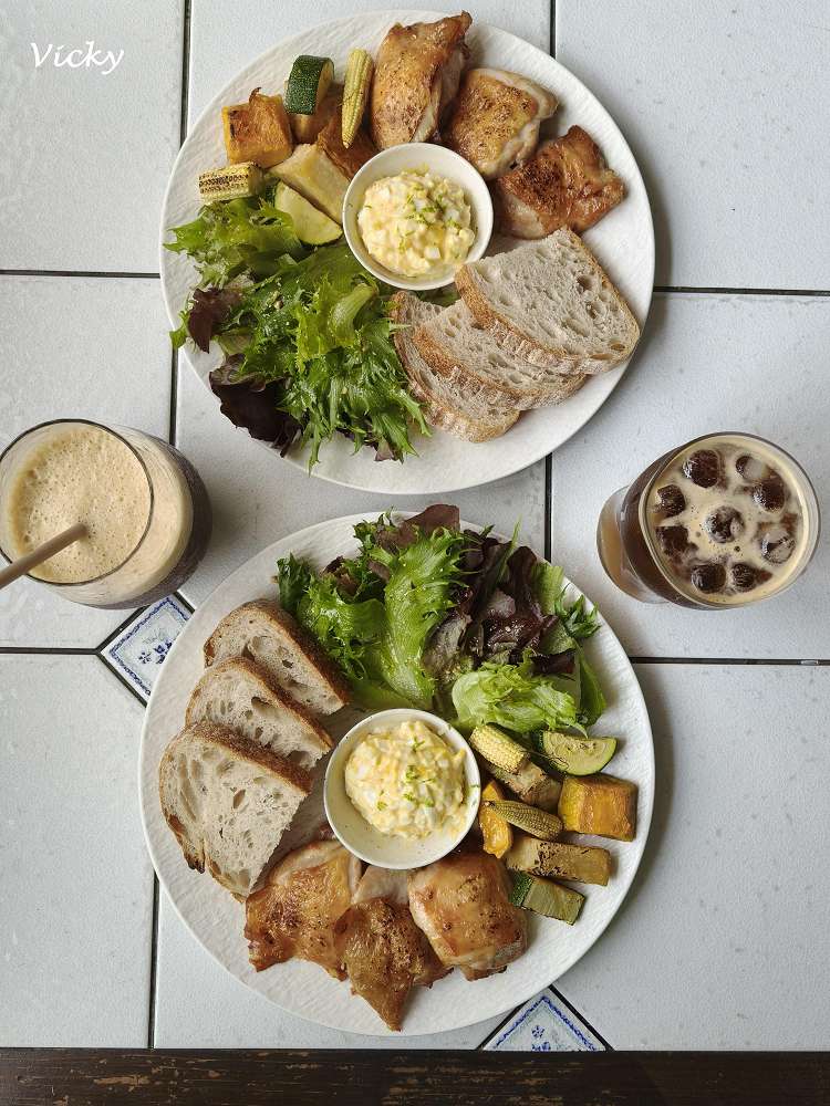 台南中西區老屋咖啡︱B.B. Cafe 小黑熊咖啡：走進台南民權路的歷史摺頁，與藝文展覽、老屋咖啡來一場驚喜邂逅