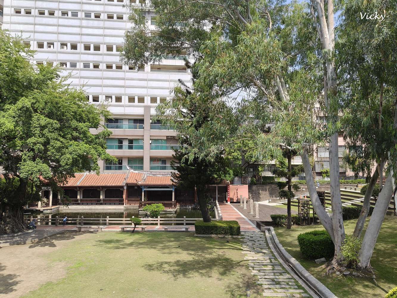 台南中西區景點︱吳園藝文中心、公會堂與奉茶.十八卯:隱身台南市中心的世外桃源,來一場穿越中西日的時空野餐吧 台南中西區景點︱吳園藝文中心、公會堂與奉茶.十八卯:隱身台南市中心的世外桃源,來一場穿越中西日的時空野餐吧