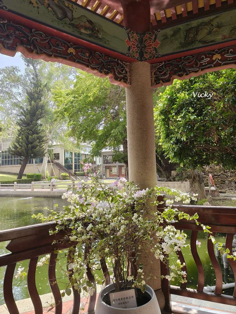 台南中西區景點︱吳園藝文中心、公會堂與奉茶.十八卯:隱身台南市中心的世外桃源,來一場穿越中西日的時空野餐吧 台南中西區景點︱吳園藝文中心、公會堂與奉茶.十八卯:隱身台南市中心的世外桃源,來一場穿越中西日的時空野餐吧