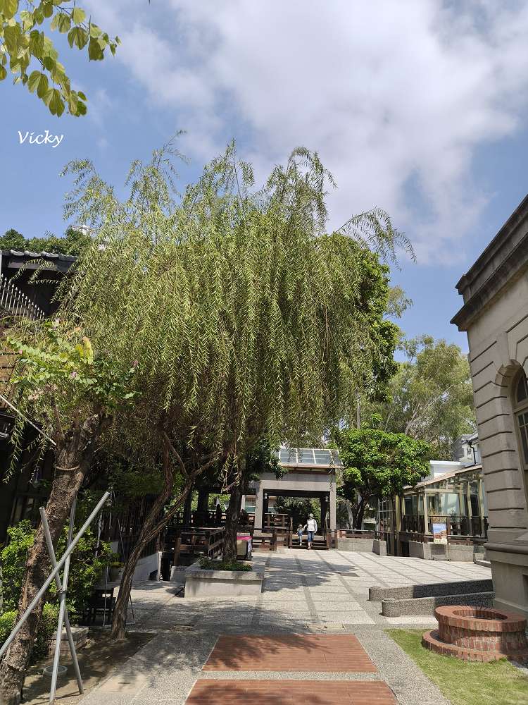 台南中西區景點︱吳園藝文中心、公會堂與奉茶.十八卯:隱身台南市中心的世外桃源,來一場穿越中西日的時空野餐吧 台南中西區景點︱吳園藝文中心、公會堂與奉茶.十八卯:隱身台南市中心的世外桃源,來一場穿越中西日的時空野餐吧