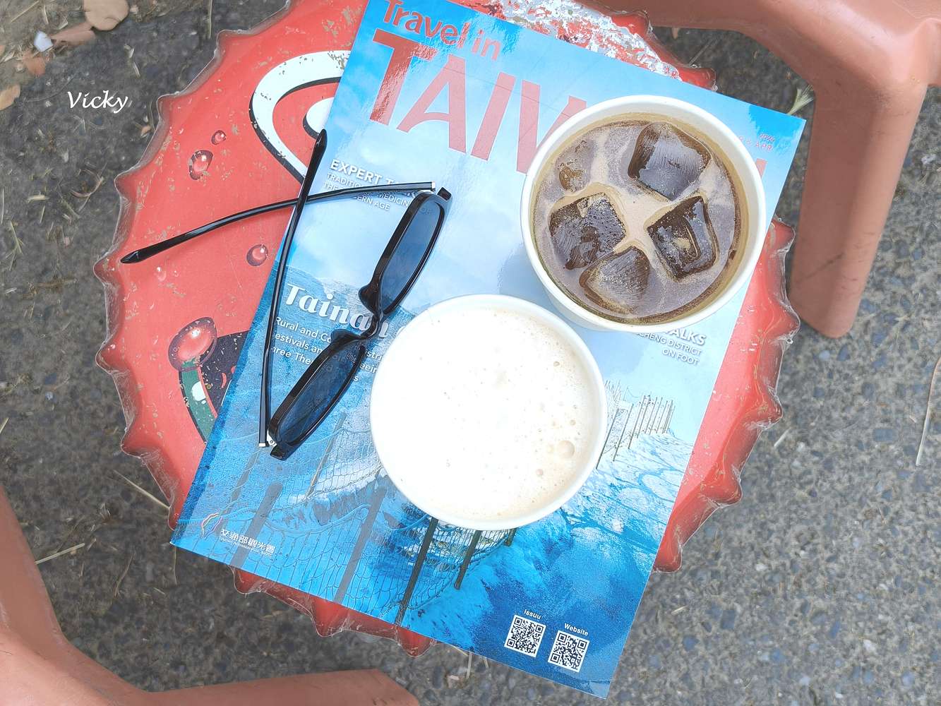 網站近期文章：台南成大咖啡推薦︱荷咖啡：隱身力行校區小白屋的午茶時光，感受春夏微風的愜意幸福，附菜單