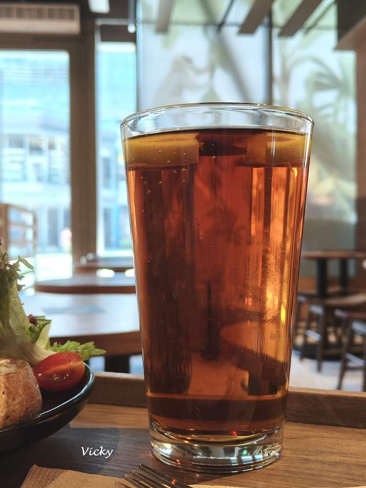 南紡購物中心美食︱Dreamers Coffee Roasters 南紡店：南紡二館質感輕食，酪梨控必訪的逛街充電站！