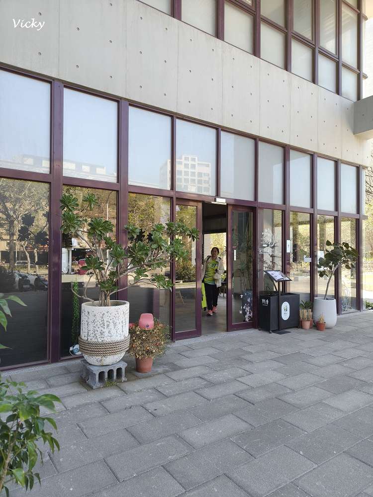 台南成大美食推薦｜優氧食光：校園內的健康綠洲，多樣化優格料理驚艷味蕾