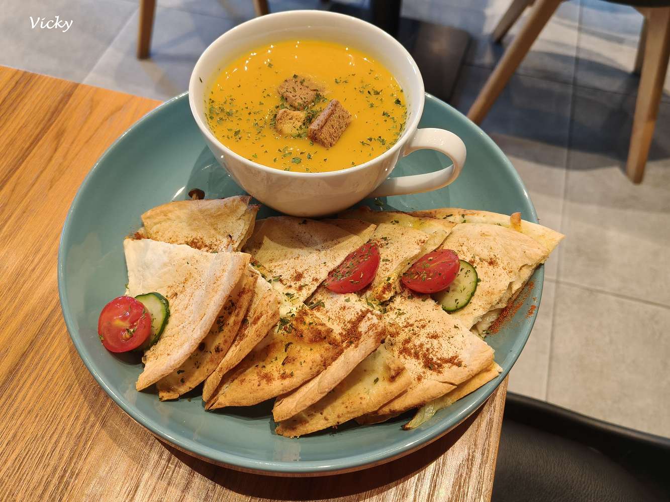 網站近期文章：台南成大美食推薦｜優氧食光：校園內的健康綠洲，多樣化優格料理驚艷味蕾