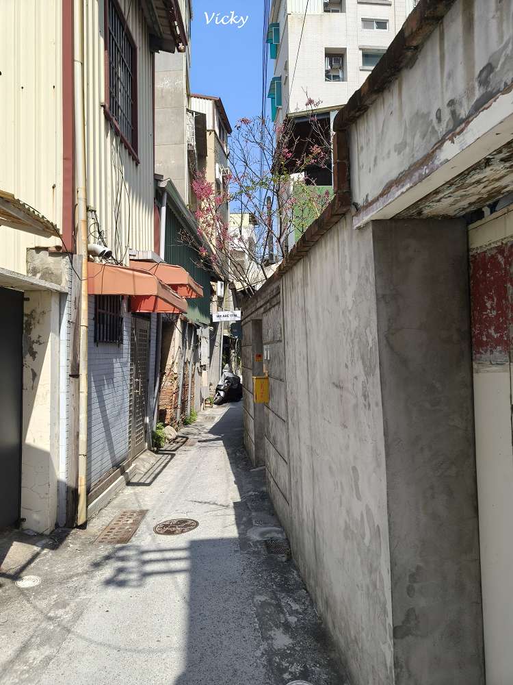 台南早午餐推薦︱小巷裡的拾壹號:衛民街隱藏版老宅咖啡廳,飽足感雞肉三明治必吃!附菜單 台南早午餐推薦︱小巷裡的拾壹號:衛民街隱藏版老宅咖啡廳,飽足感雞肉三明治必吃!附菜單