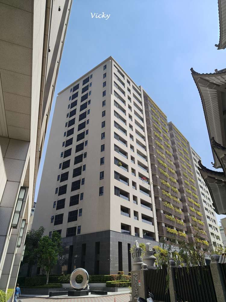 台南早午餐推薦︱小巷裡的拾壹號：衛民街隱藏版老宅咖啡廳，飽足感雞肉三明治必吃！附菜單