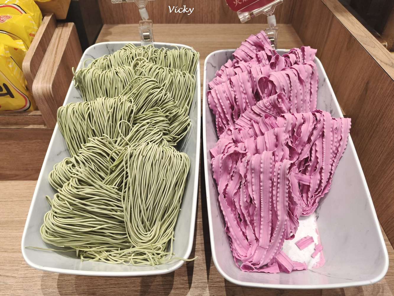 嘉義火鍋推薦｜和牛涮 日式鍋物放題 嘉義垂楊店：768 元套餐，極上和牛雪花吃到飽，小資也能實現和牛自由！