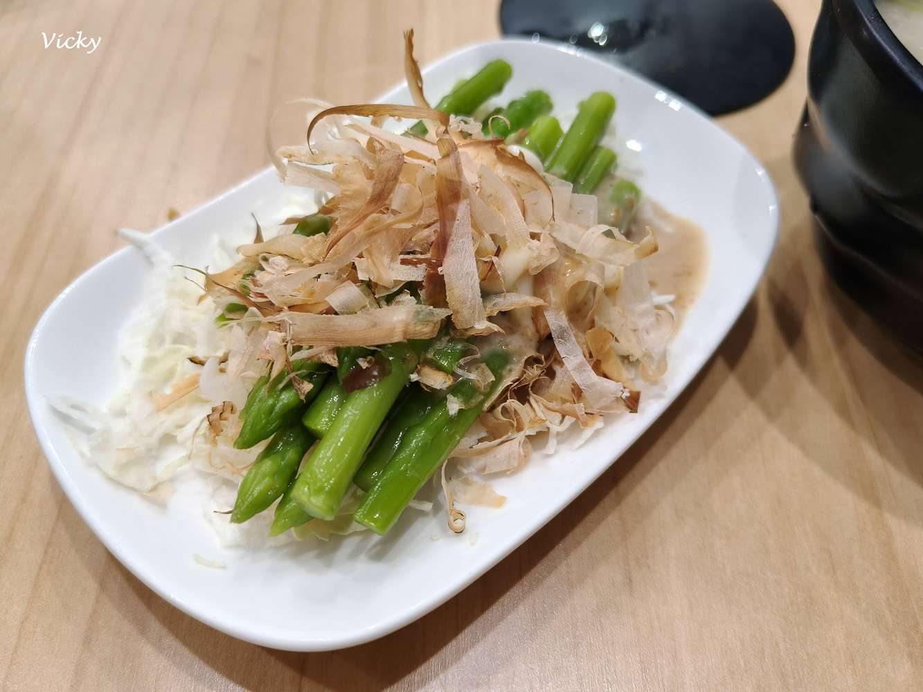 台南美食︱御壽屋：必吃炙燒鮭魚與一夜干，溫馨感爆棚的家庭料理，附菜單