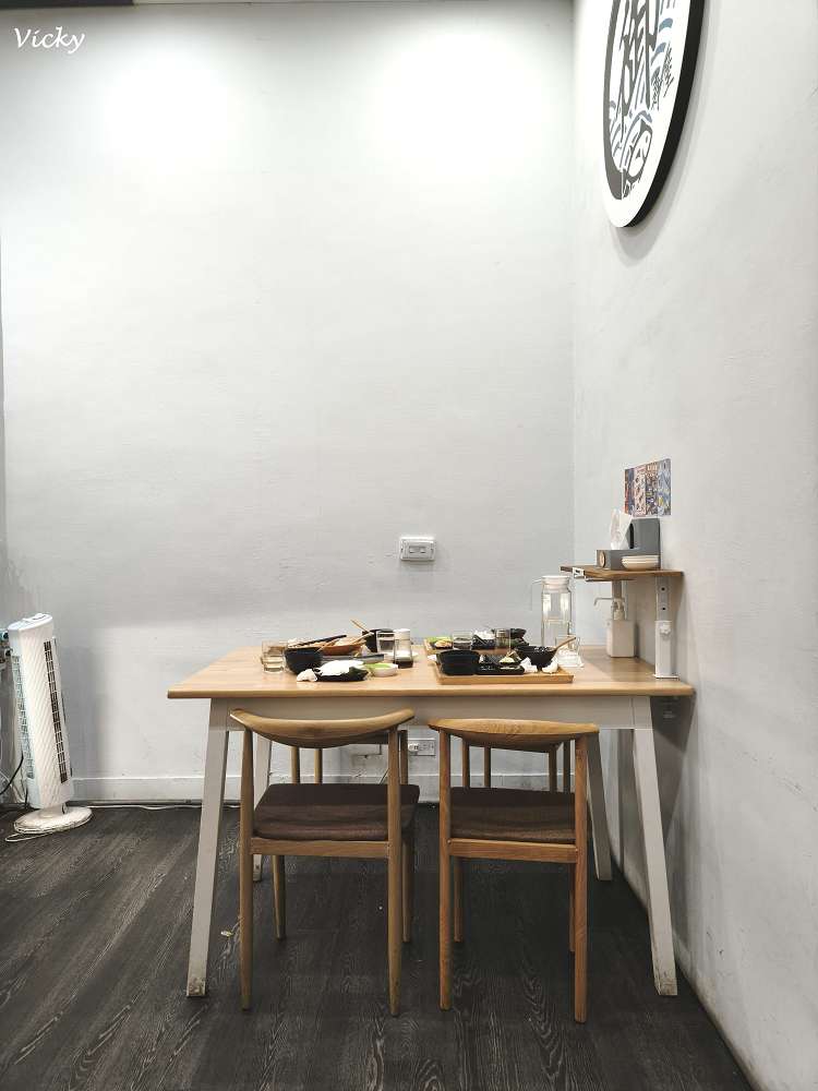 台南美食︱御壽屋：必吃炙燒鮭魚與一夜干，溫馨感爆棚的家庭料理，附菜單