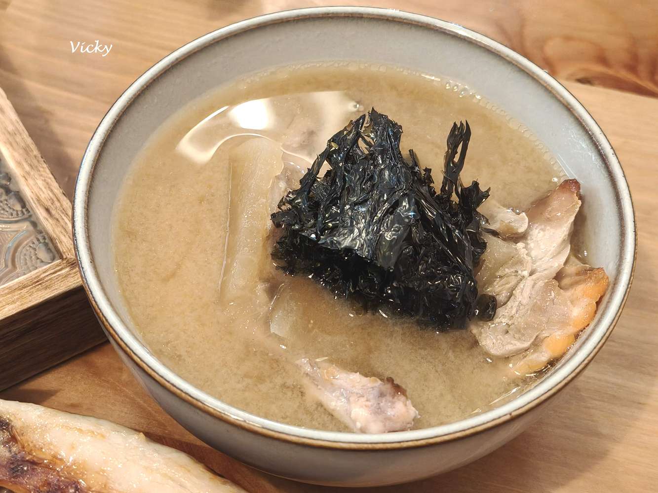 台南美食︱洄游丼飯所：散壽司與烤午仔魚的味蕾挑戰，附菜單