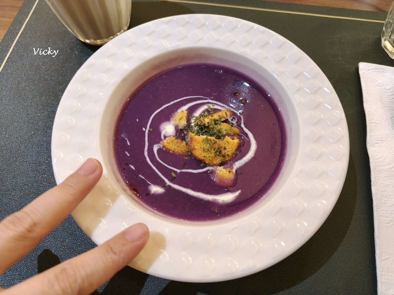 台南中西區美食｜暖心時光 義法小館：蒜香油鴨封腿與天使細麵的溫柔邂逅，附菜單連結